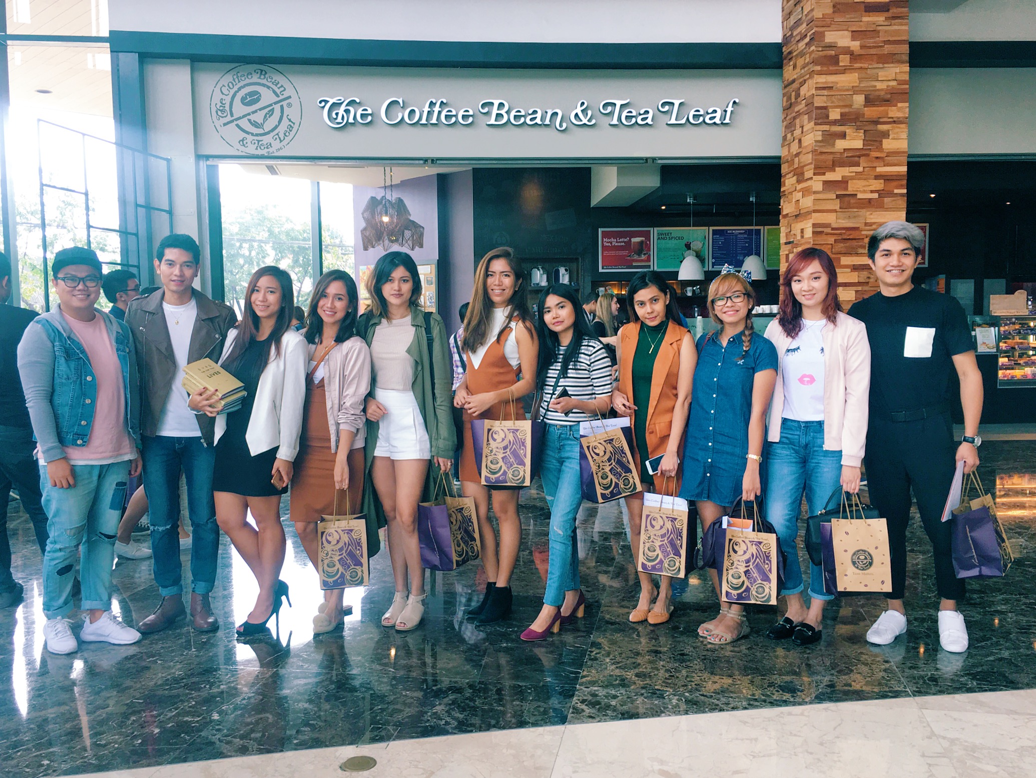 With my fellow Cebu Fashion Bloggers during CBTL Giving Journal 2017 launch.